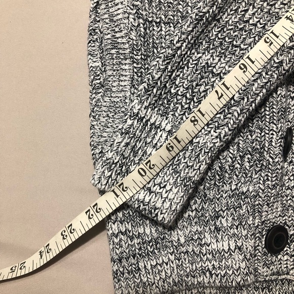 Express button cardigan - Picture 8 of 8